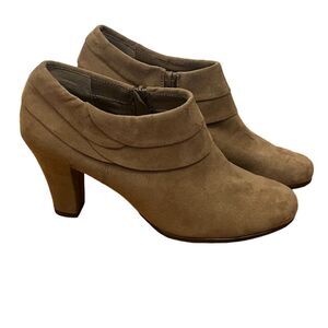 AEROSOLES Tan Ankle Boots & Booties